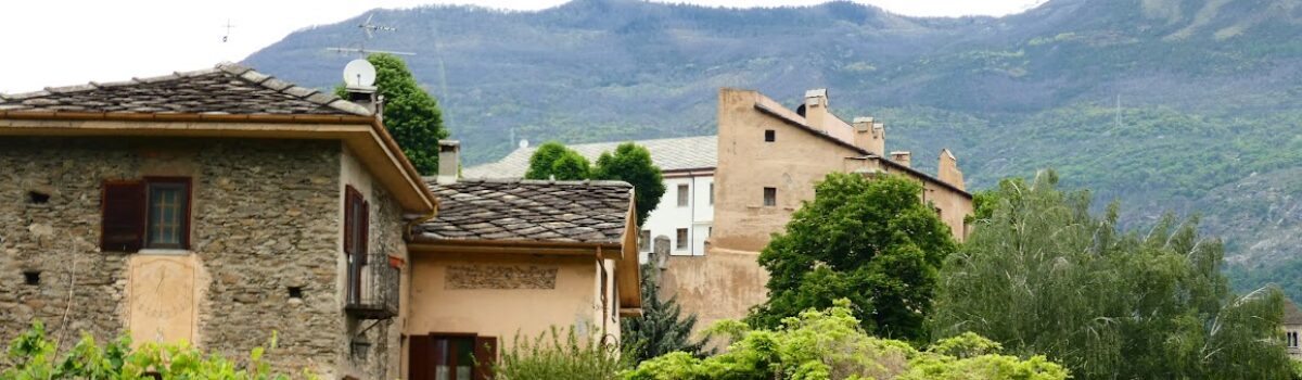 Se un comproprietario di un terreno vi costruisce un edificio, ne acquisiscono la proprietà anche gli altri?